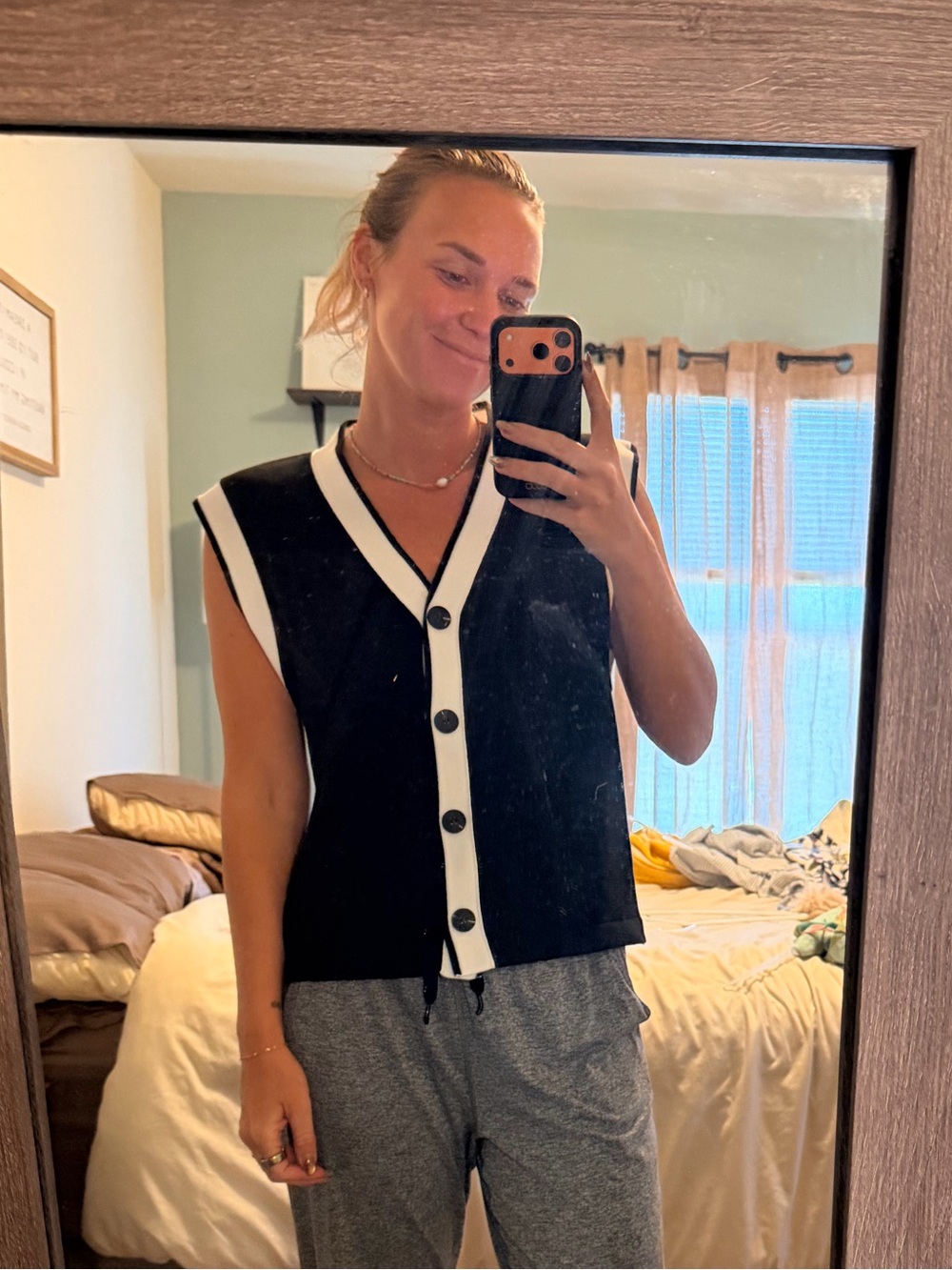 Commense Black & White Sleeveless Button Vest
